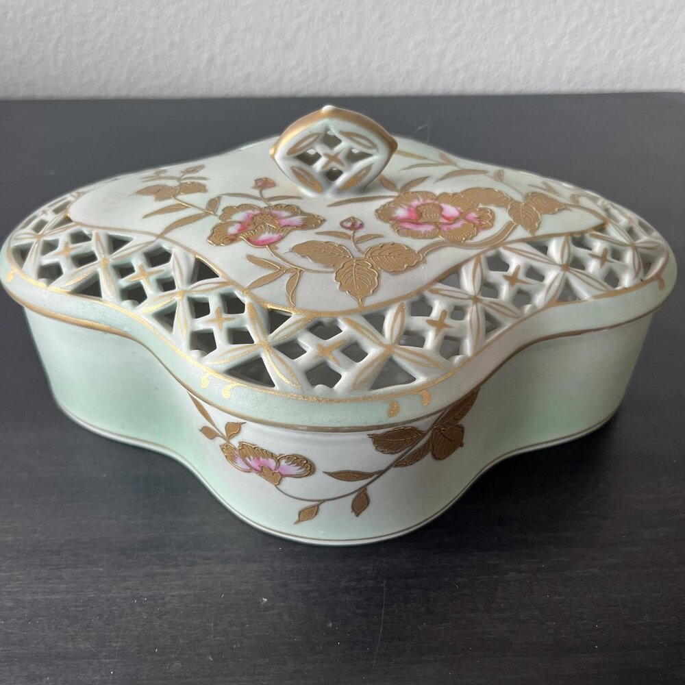 Vintage Moriage Bisque Trinket Box // Hand Painted in Japan Toshiro Shoten
